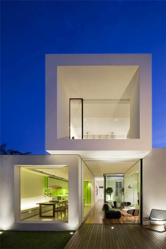 spektakularno oblikovana kubična hiša