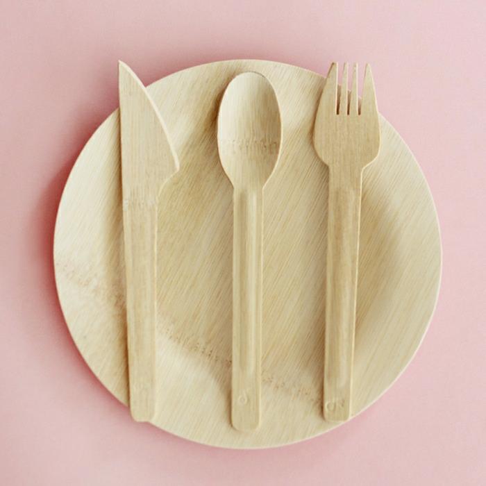 yemek-iyi döşenmiş-ekolojik-bambu-tabak-dekorasyon-mutfak-masa-pembe-soluk-bambu