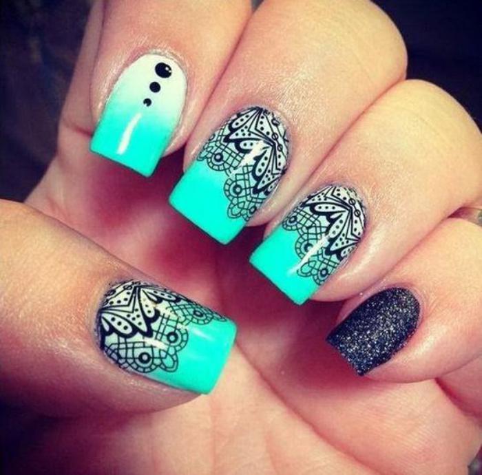 manikura-grafiti-nail-art-z-odtisi