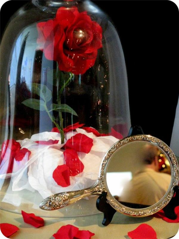poroka-pravljica-lepotica-in-zver-disney-praznična-dekoracija-miza-dekoracija-ogledalo-dekoracija