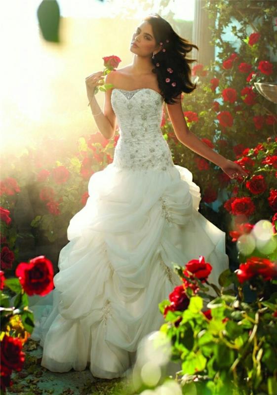 poročna obleka-disney-princesa-poroka-lepotica-in-zver