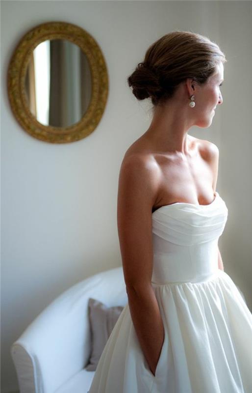 vestuvinės-vestuvinės suknelės-paprasta-ilga-tiesi-be petnešėlių-princesė-suknelė