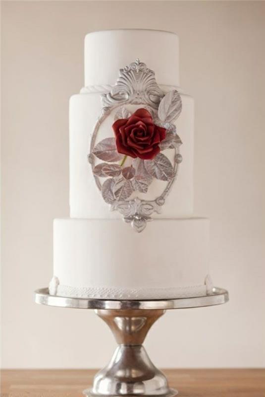 nevesta-poročna-torta-navdihnjena-iz-lepote-in-zveri-disney-bela-in-vrtnica-rdeča