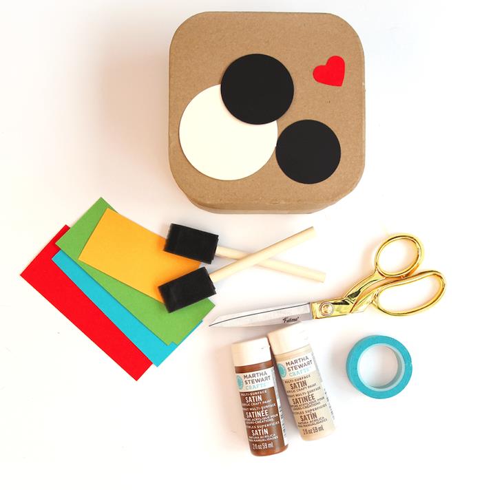 karton kutuyu süslemek için gerekli malzemeler kendin yap, özel Instagram fotoğraf kutusu nasıl yapılır fikri