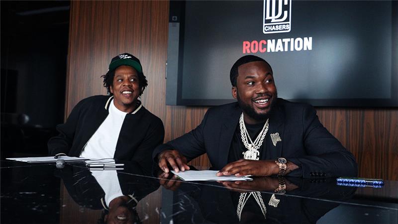 Ameriški raper Meek Mill je uradno predstavil založbo Dream Chasers pod okriljem Jay-Z in Roc Nation