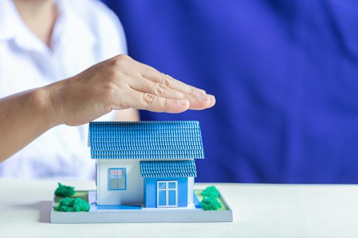 geriausias namų draudimas kaip jį išsirinkti idėja namai apsaugoti nuo vienos rankos