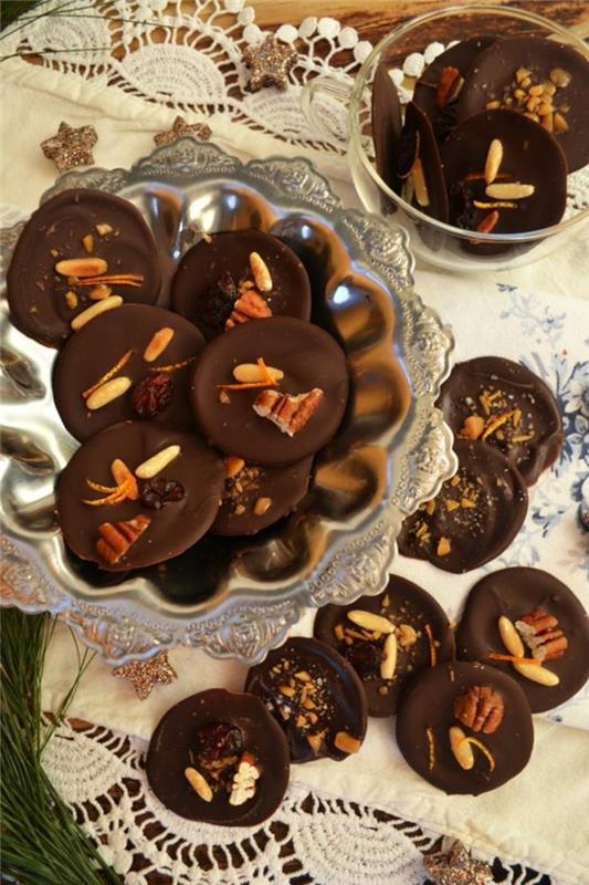 elgetos-šokolado-kedro-riešutų-delikatesų-sausainių-receptų