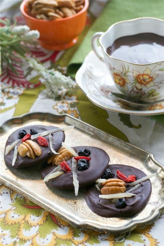 elgetos-šokolado-vaisių užpildymo ir kiti ingredientai