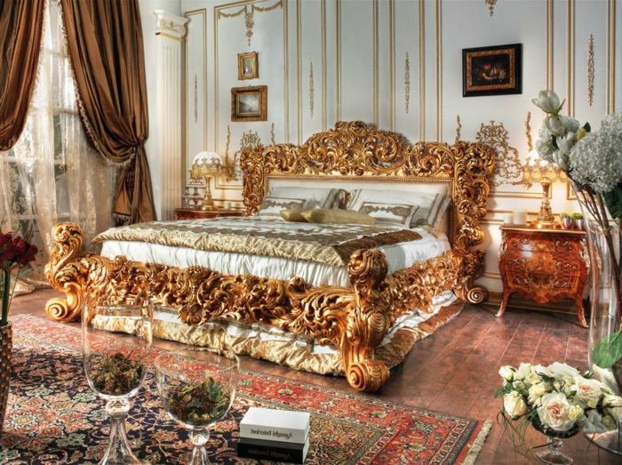 ucuz barok mobilyalar, ağaca oyulmuş desenlerle süslenmiş geniş yatak ve duvar dekorasyonu