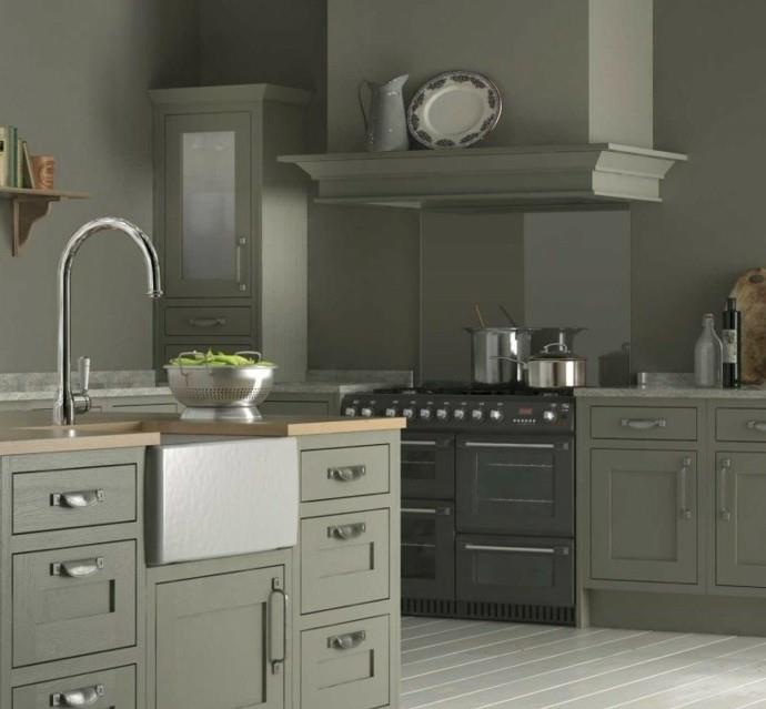 kuhinja-pohištvo-in-kuhinja-barve-taupe-moderno-vzdušje-austrere-barva-siva-taupe