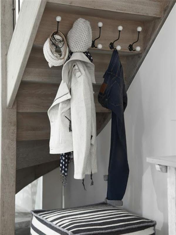 merdiven-mobilya-tavan altı-raf-merdiven-giysi