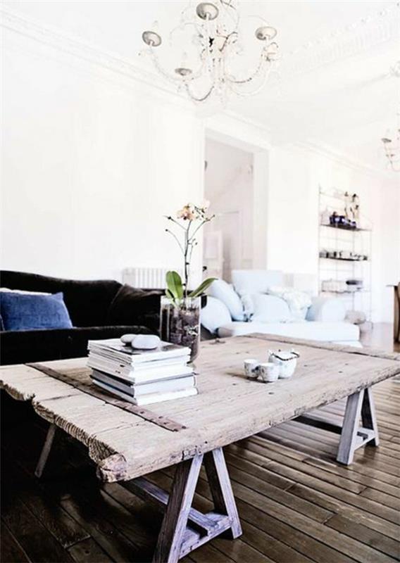 palete-pohištvo-dnevna soba-črna-kavč-klasika-notranjost-rože