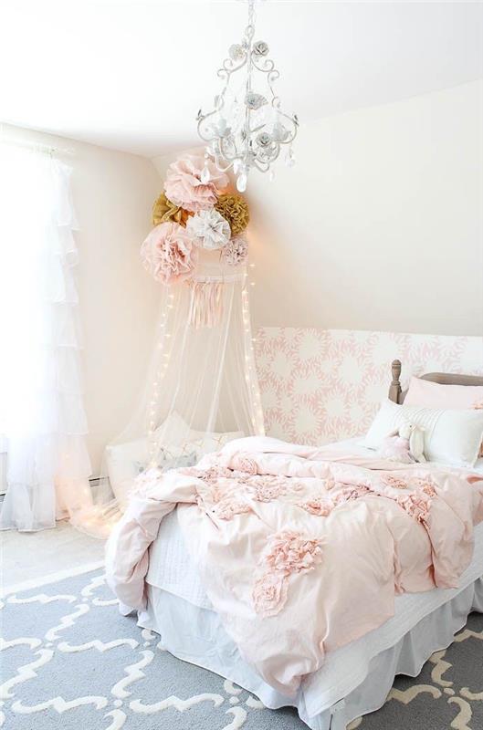 çiçek dekorasyonu ile kız çocuk için prenses yatak odası dekoru
