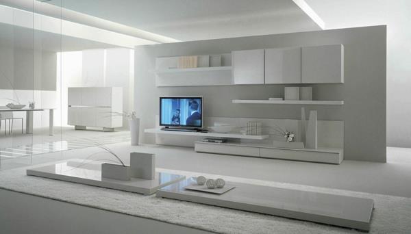 baltai lakuota televizoriaus spintelė švarioje patalpoje