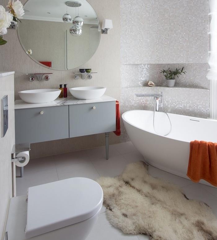 model kopalniških ploščic z belim mozaikom, model kopalniške omare s svetlo sivimi vrati in marmornim pultom