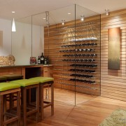 Legno all'interno di una cantina