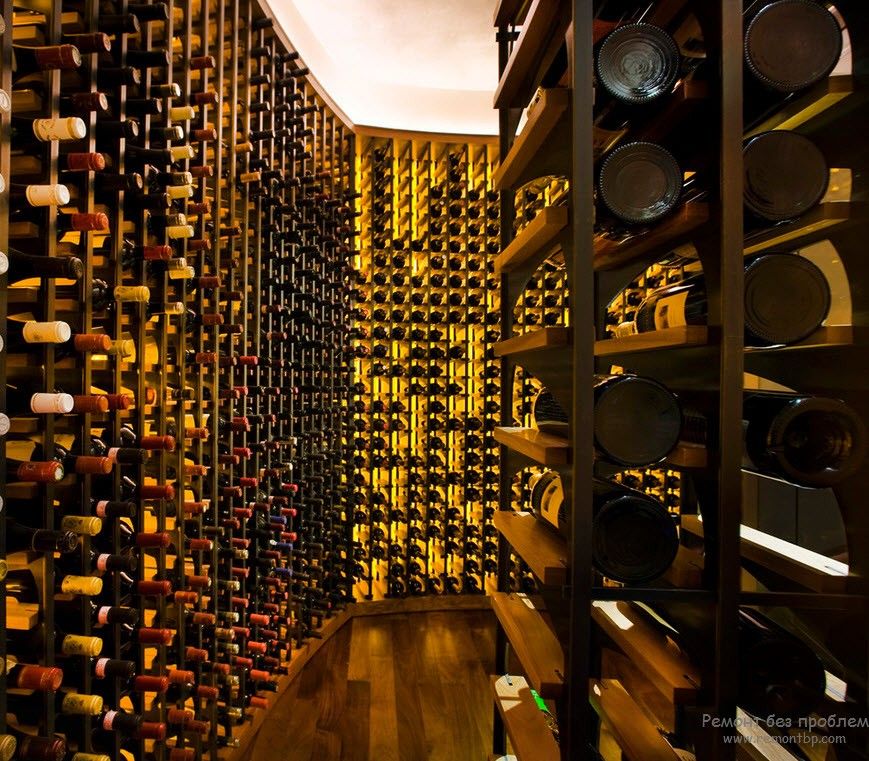 Posizione corretta delle bottiglie in cantina