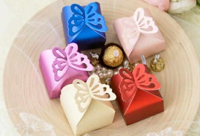 mini saldainių dėžutės-languetai-drugelis-idėja-kaip padaryti popieriaus dėžutės pavyzdį-dovanų vestuvių svečiams