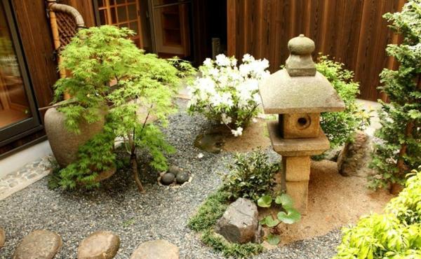 mini japonų sodas-maži japoniški sodai