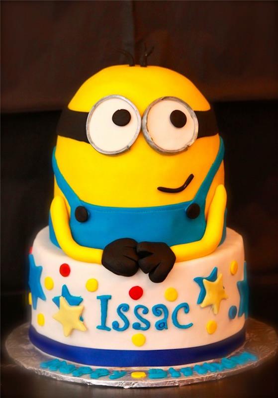 Taze meyveli ve kremalı minion iki katlı pasta ile hazırlaması zor şirin minion pastası doğum günü pastası tarifi