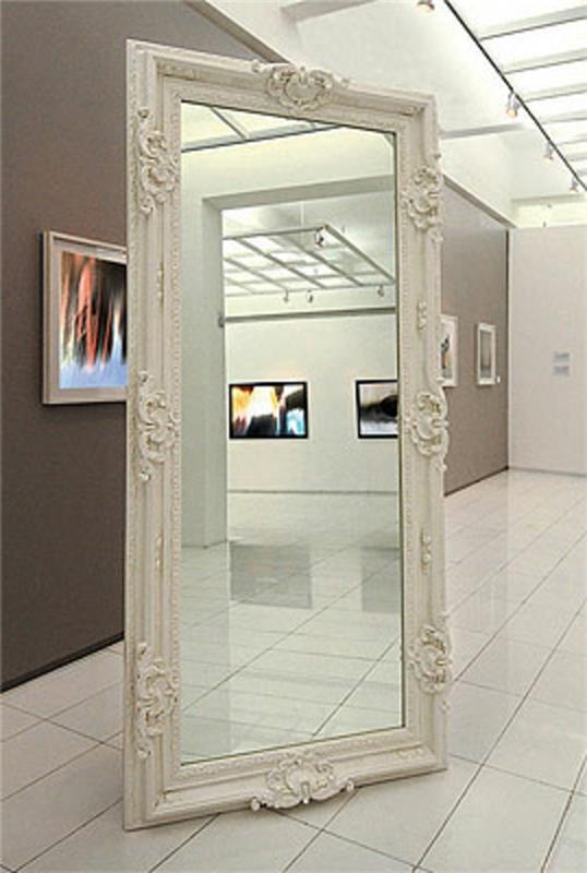 baročno ogledalo-veliko ogledalo-z-baročnim okvirjem
