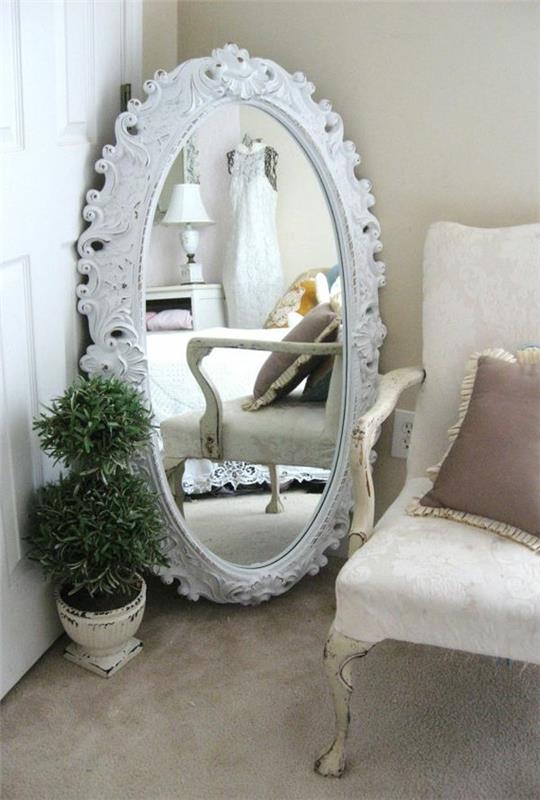 baročno ogledalo-ovalno-baročno ogledalo