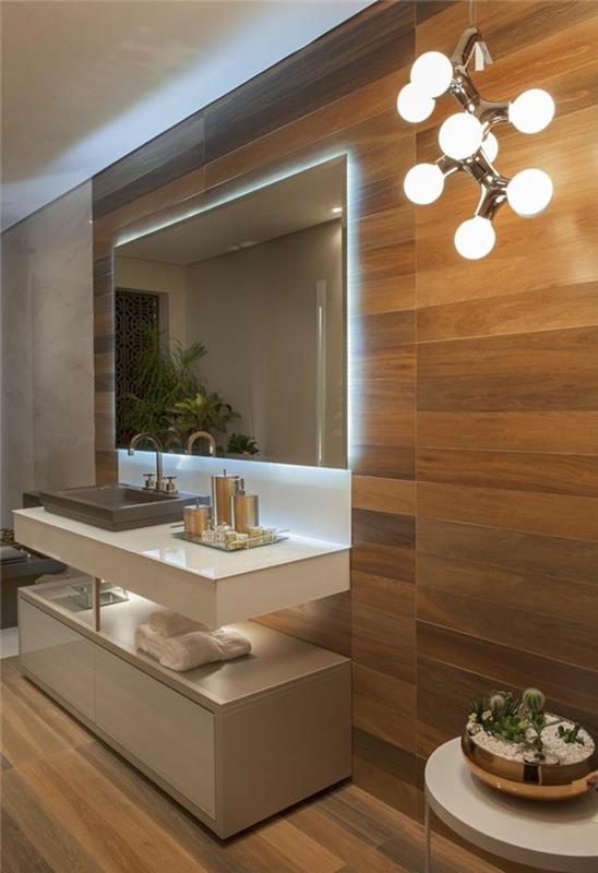 7 top şeklinde mavimsi ışıklı ledli ve aydınlatma armatürlü banyo aynası