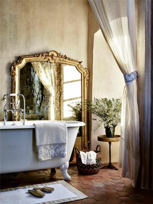 kopalnica-ogledalo-elegantno-ogledalo-bela-umivalnik-in-zavesa