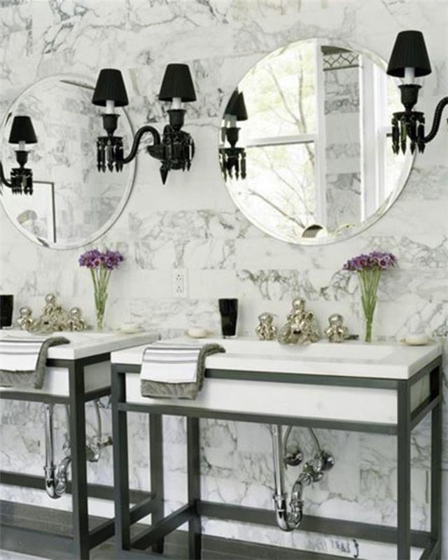 Ogledalo za kopalnico v sodobnem slogu, zelo elegantno in zanimivo