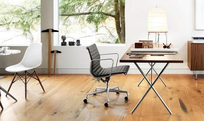 raskite „Eames“ dizainerio biuro kėdę, kuri atitiktų jūsų naują nuotolinio darbo tempą