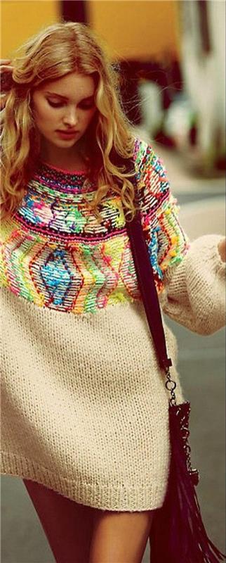 boemska moda, pulover obleka s precej barvnimi vezeninami