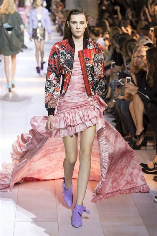 kadın-moda-2015-trendleri gör-yaz-ilkbahar-bombardıman-cavalli-yeniden boyutlandırılmış