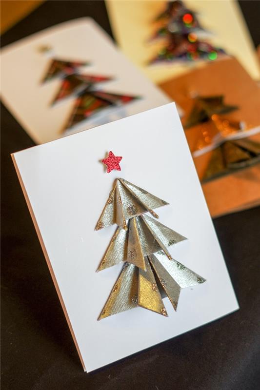 şık bir tasarıma sahip bir Noel kartı örneği, bir origami ağacı ile boş bir Noel kartı nasıl süslenir