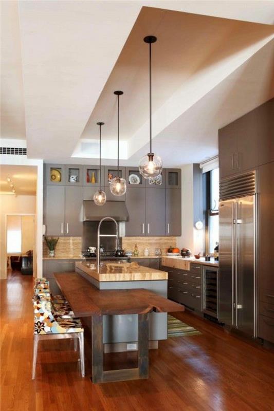 antracito pilkos spalvos virtuvės modelis-parketo grindys iš lakuotos medienos