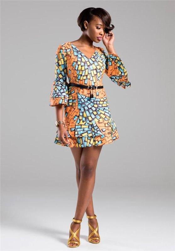 Afrika elbise modeli kadınsı şık kıyafet Afrikalı kadın güzel
