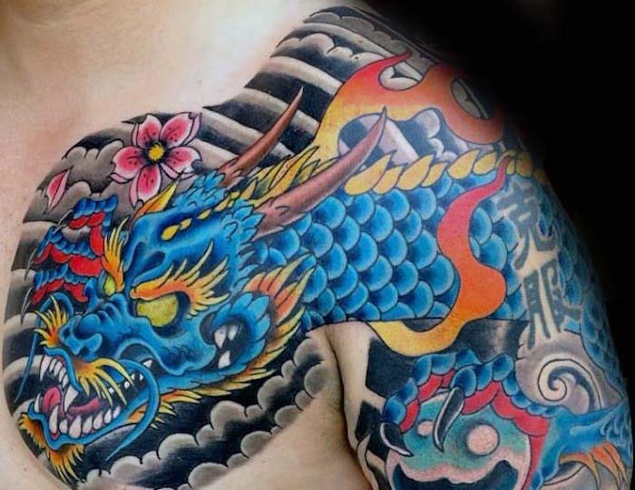 Azijos drakono žmogaus krūtinės tatuiruotė