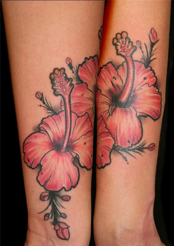 Moteriškos tatuiruotės dizainas, tatuiruotos raudonos gėlės, originali moters tatuiruotė