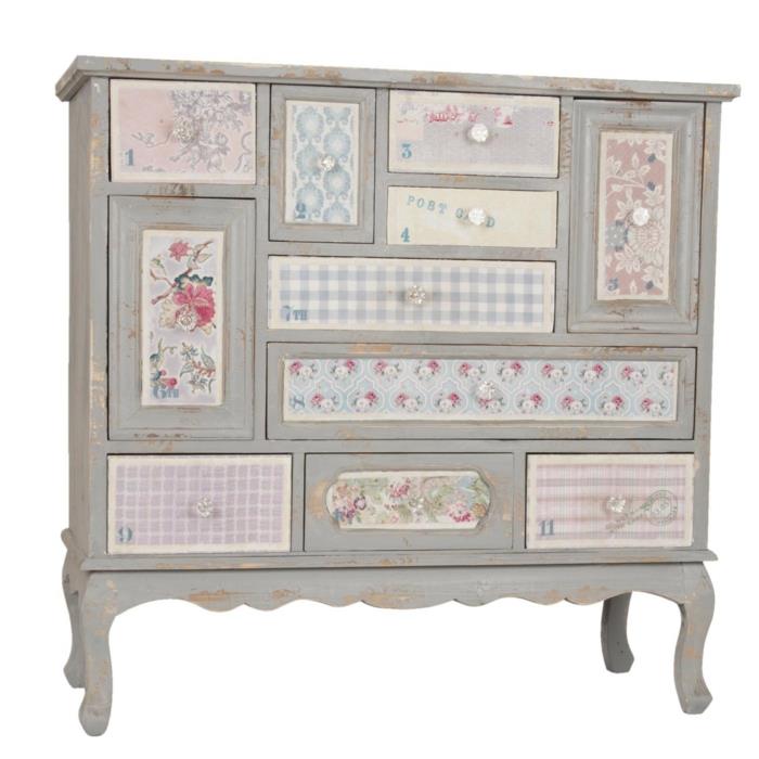 kako prebarvati kos pohištva, ne da bi ga brusili, kos pohištva prenovljen v slogu shabby chic, s predali, prekritimi s tapetami za ploščice in cvetličnimi vzorci, kos pohištva v biserno sivi barvi
