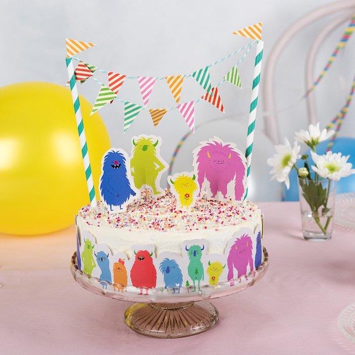 Sevimli doğum günü pastası görüntüsü, dekorasyon için canavarlar ile eğlenceli yetişkin doğum günü pastası