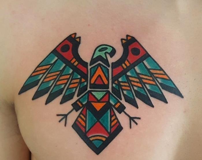 ideja za tetovažo za moške, majhna barvna risba z orlom z indijskimi krili