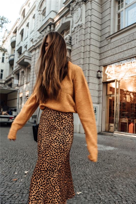 kako se ujemati z barvami njenih oblačil, jesenski trendi oblačil za ženske 2019, ideja za dolgo krilo z visokim pasom z živalskimi vzorci