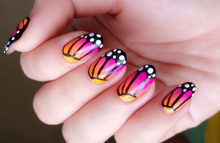 barvita šablona za oblikovanje manikure z metuljčki z osenčenim učinkom v vijolični in oranžni barvi