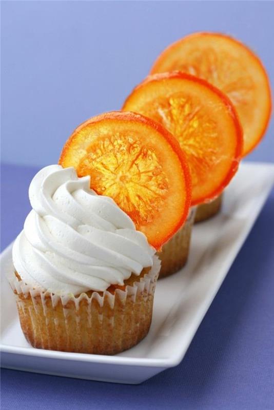 mafini okrašena-s-kandirana-orangettes-pecivo-ideja