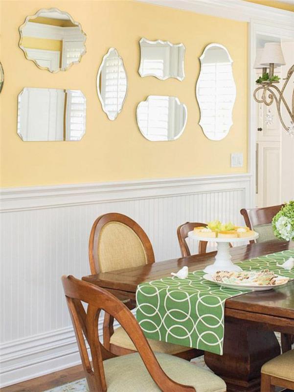 geltoni sieniniai veidrodžiai-ikea-dekoratyvinis veidrodis-medžio masyvo stalas-tamsus-svetainė-stalas