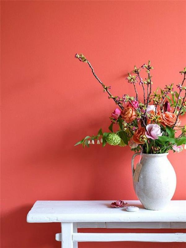 lašišos siena-rožinė-oranžinė-gėlė-siena-interjero spalvos-sienos-baldai-balta