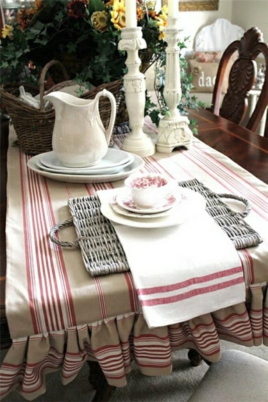 staltiesė-audinys-smėlio spalvos-balta-raudona-žvakė-stalo-padėkliukas-modernus