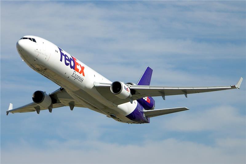 Tačiau prekybos administracija sakė „FedEx“, kad nebuvo prašoma patikrinti visų pakuočių.