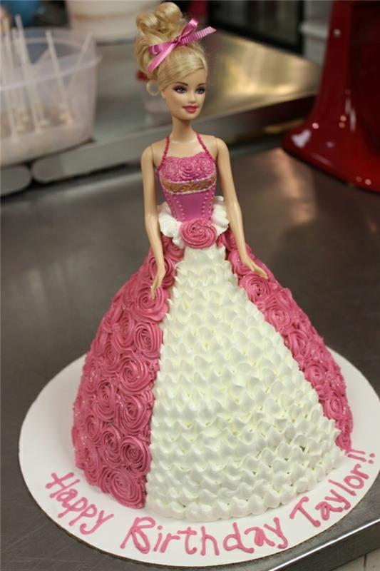 Skanus tortas princesės pilies pyragas Disnejaus princesės Barbės lėlės torto suknelė