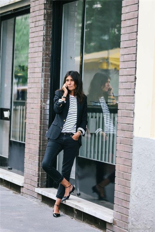siyah ceket ve çizgili tişörtlü kot pantolon alçak topuklu ayakkabılar parisli bir kadın nasıl giyineceğini biliyor