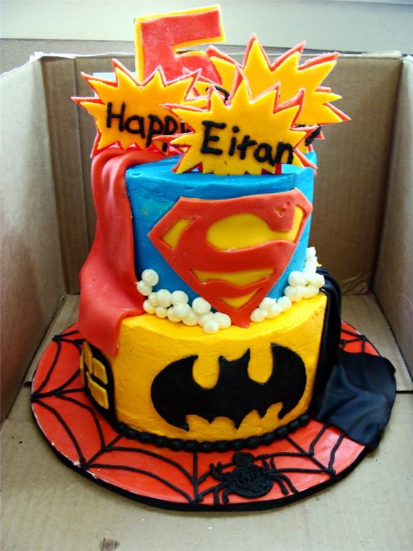 naši-otroci-rojstni dan-torte-sova-superman-batman